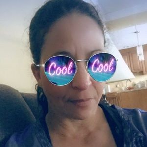 Meet your Posher, Colene